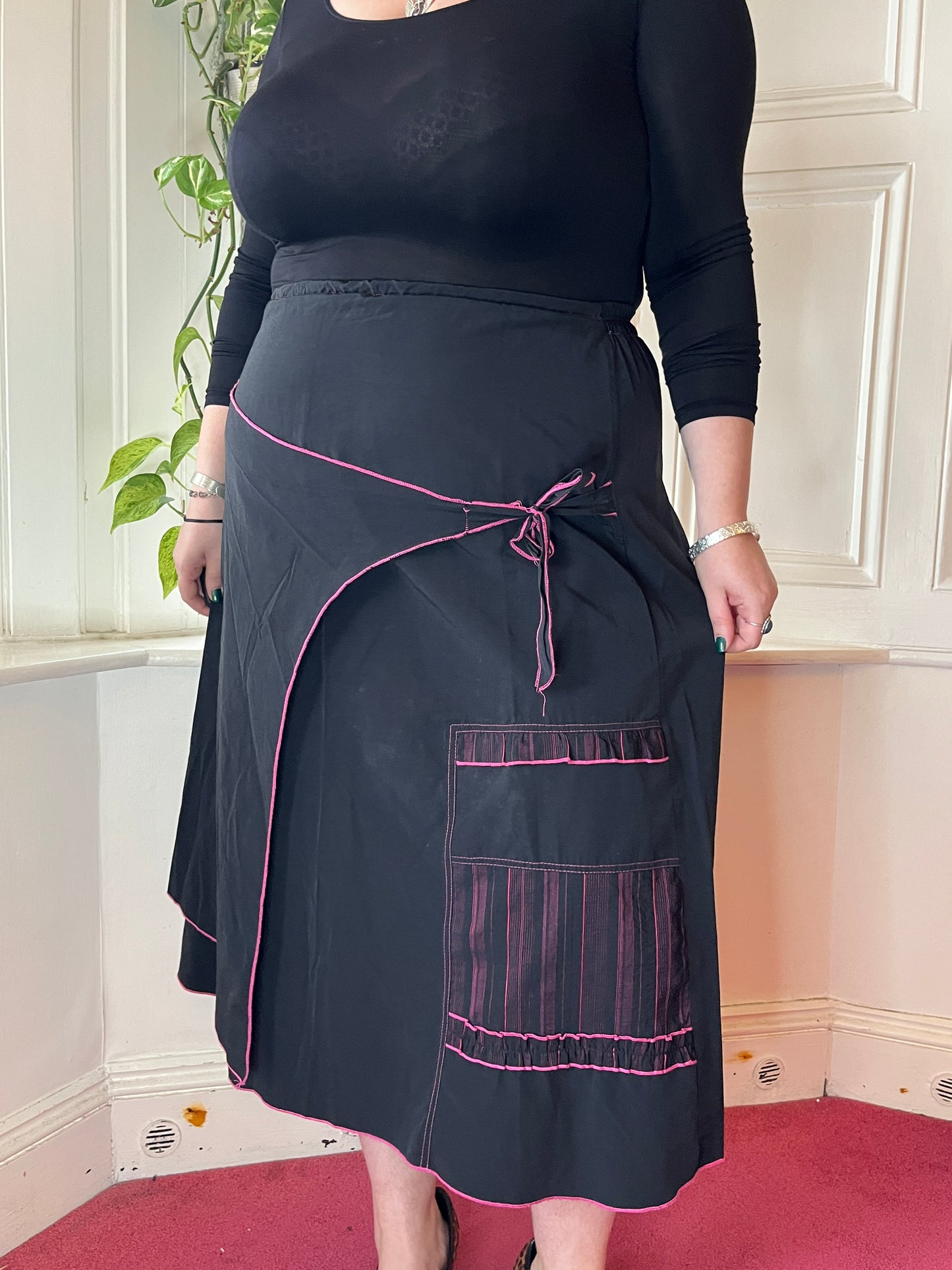 Vintage Black Wrap Skirt with Pink Stitching - UK 20