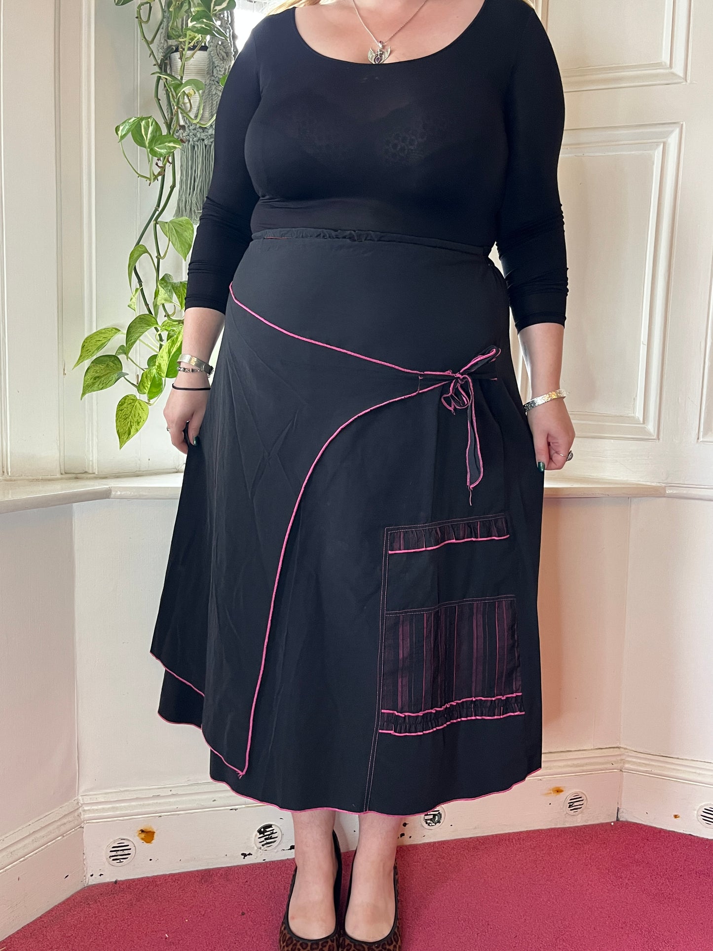 Vintage Black Wrap Skirt with Pink Stitching - UK 20