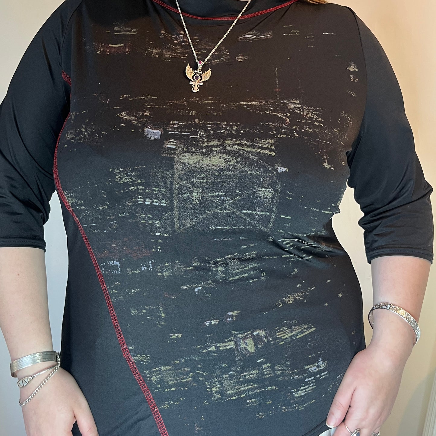 Black Graphic Tee - UK 22