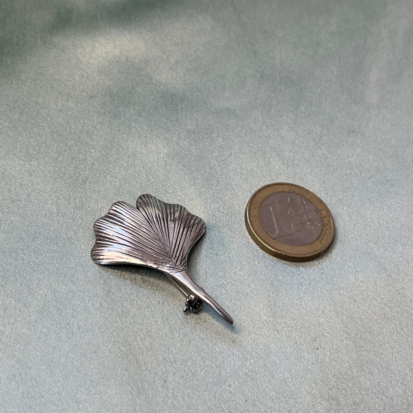 Silver Ginko Leaf Brooch